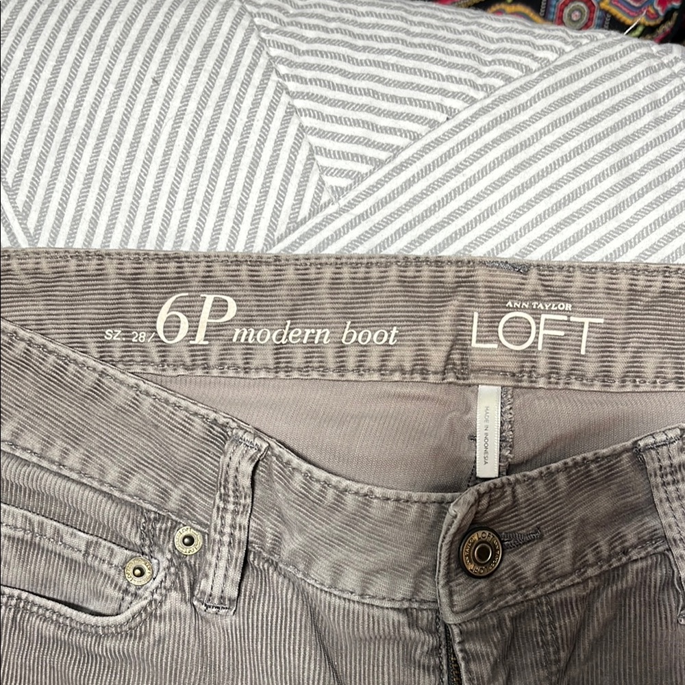 LOFT Women's Gray Boot cut Pants - Picture 2 of 5